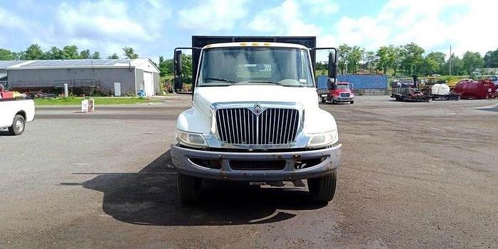 Used INTERNATIONAL DURA STAR DUMP 18 foot flat deck g licence