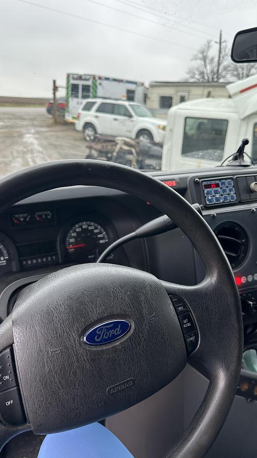 Used 2016 Ford Econoline CUTAWAY 6.8l v10 sohc 20v.