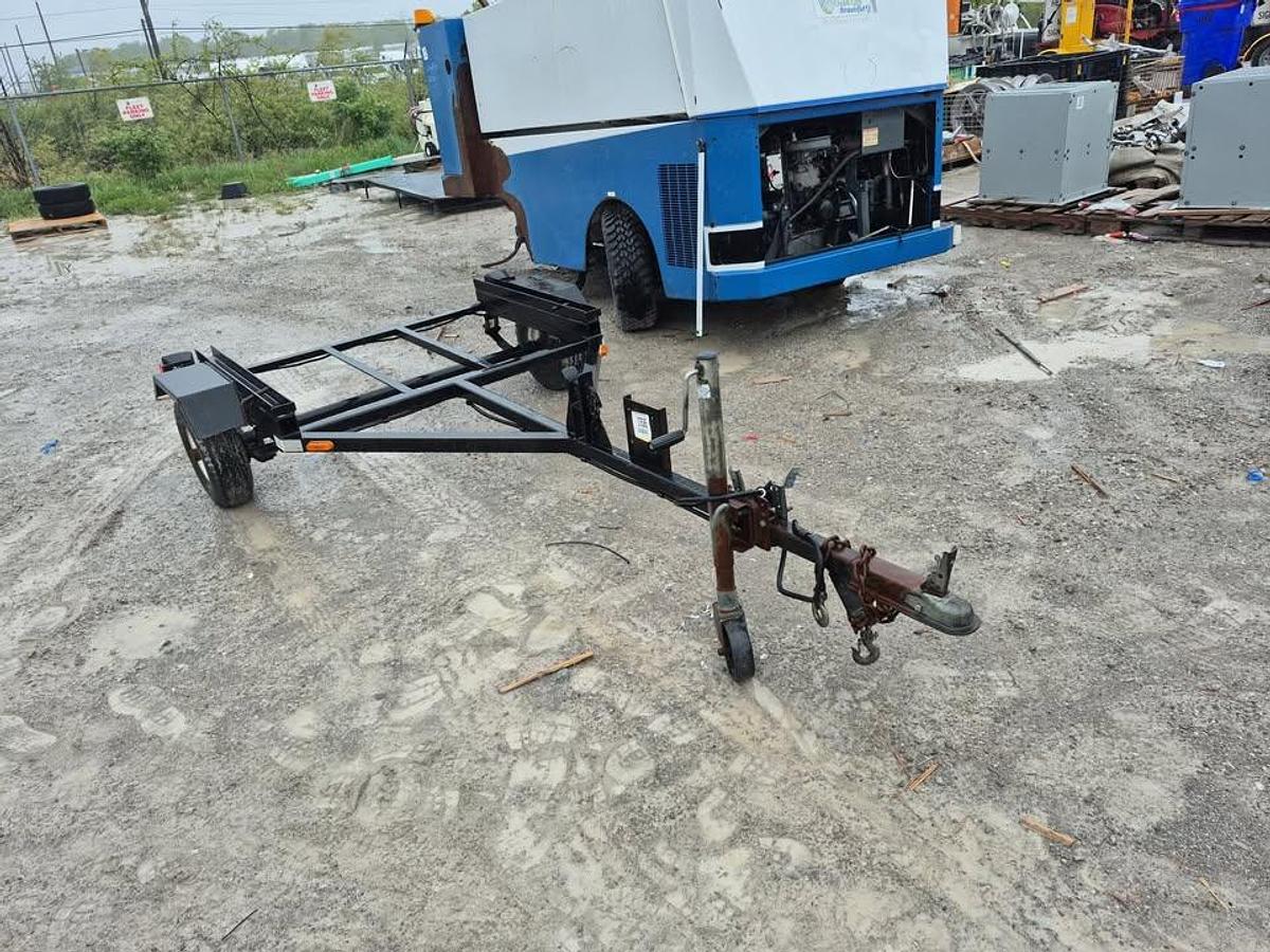 Used 2015 GUELPH single axle utility trailer