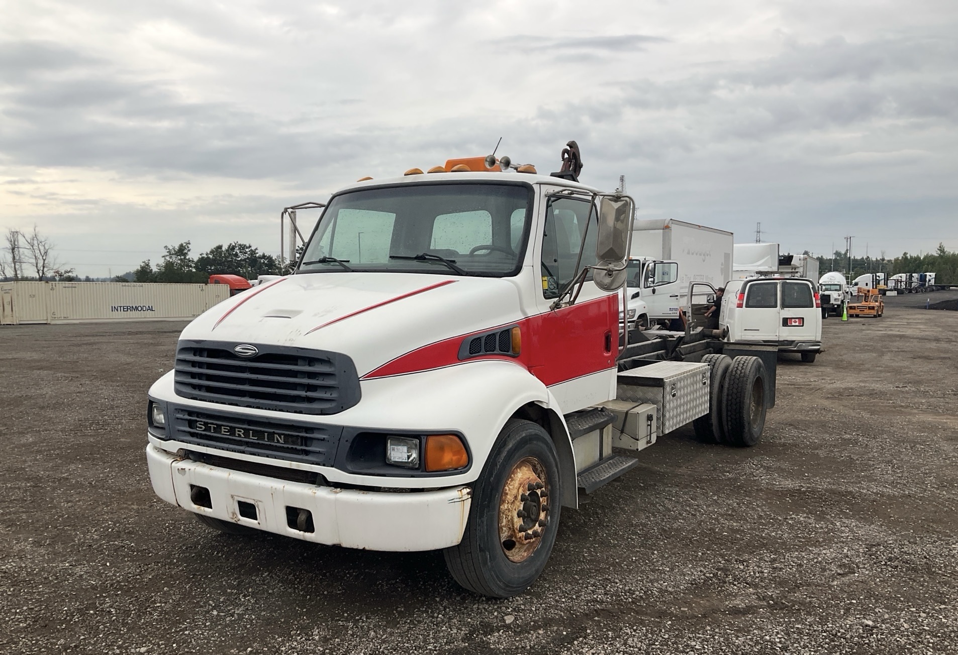 Used 2006 Sterling Acterra 4x2 hooklift truck