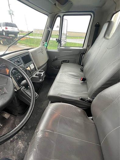 Used 2012 International 4700 Series auto, air brakes, low kms $11,495