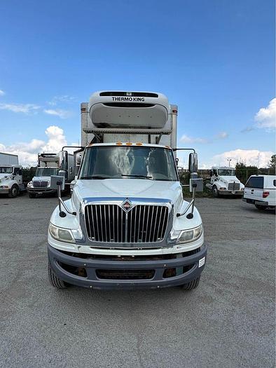 Used 2013 IHC 4400 Series 21’ Reefer thermoking auto, air brakes