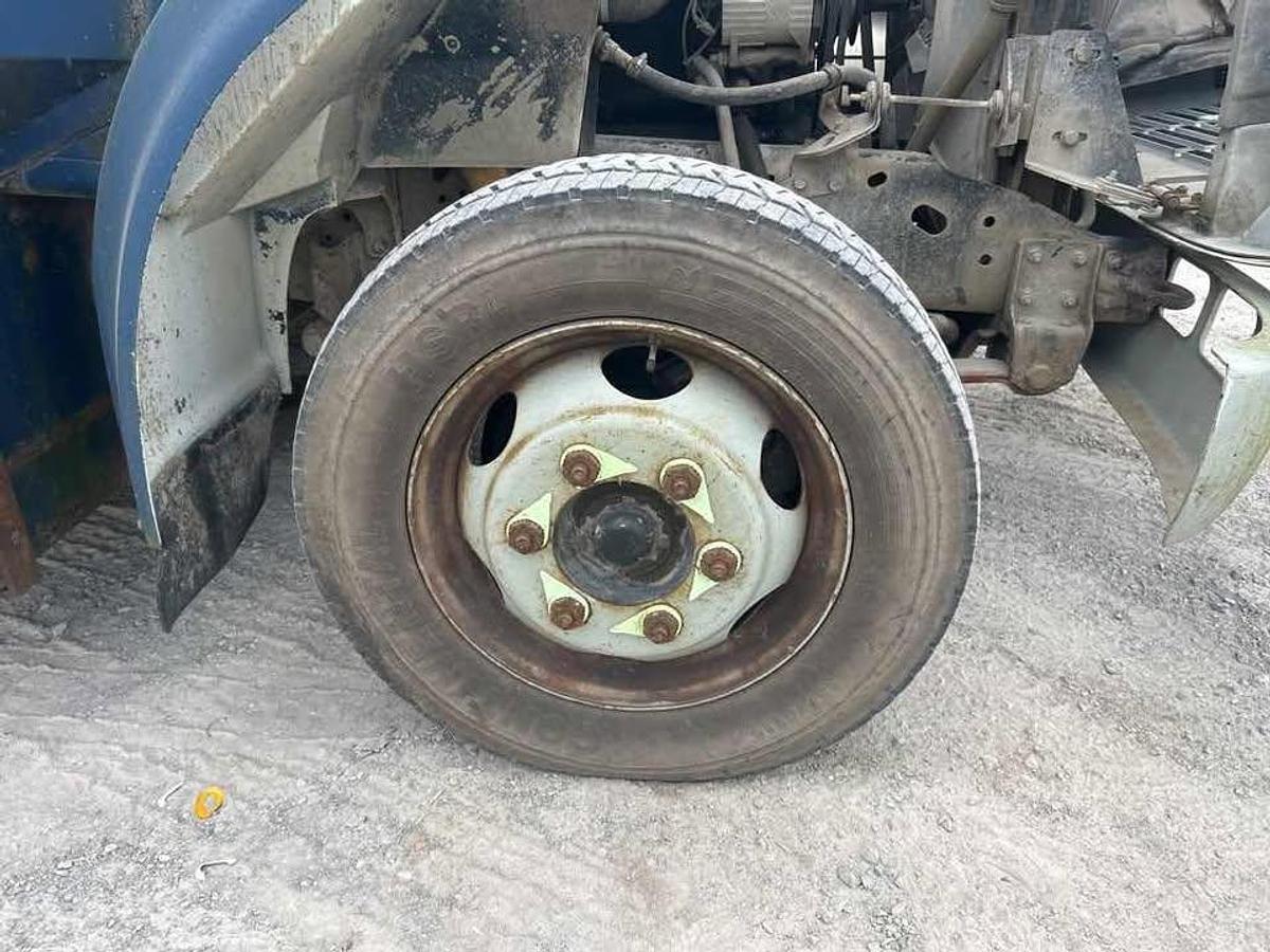 Used 1990 INTERNATIONAL 4000 4700 Garbage Truck