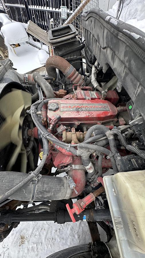 Used 2017 International 4300 box truck