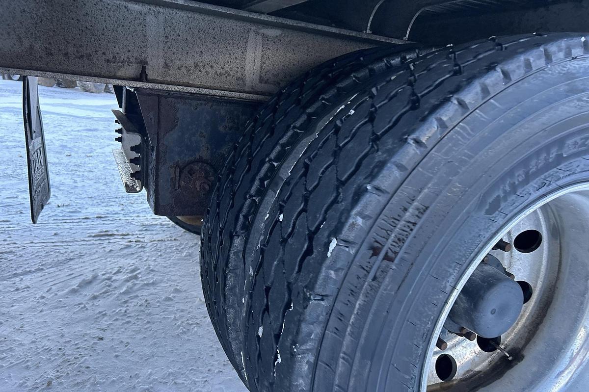 Used 2016 Titan 53 ft x 102 in Quad/A Moving Floor Open-Top Chip Trailer