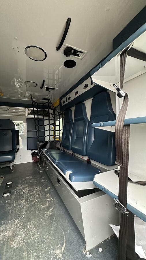 Used 2016 Ford Econoline CUTAWAY 6.8l v10 sohc 20v.