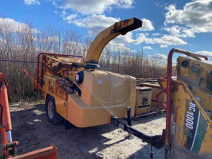 Used 2010 Vermeer BC1000XL Wood chipper 654 hours only $24,500 1