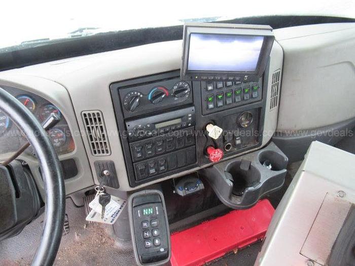 Used 2009 International 7400 Plow Truck w\Viking 4 way plow.