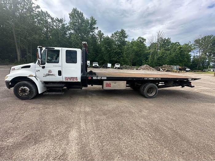 Used 2006 International 4300 Durastar Extended cab