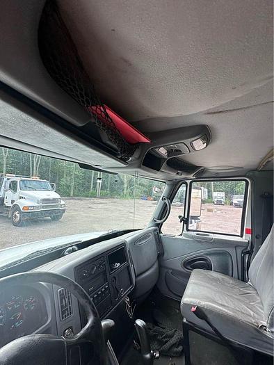 Used 2006 International 4300 Durastar Extended cab