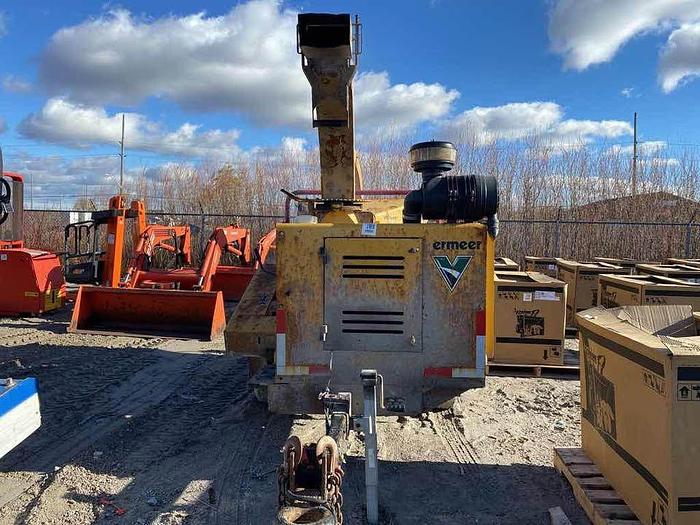 Used 2013 Vermeer BC1000XL Woodchippe 1368 hrs works perfect 1