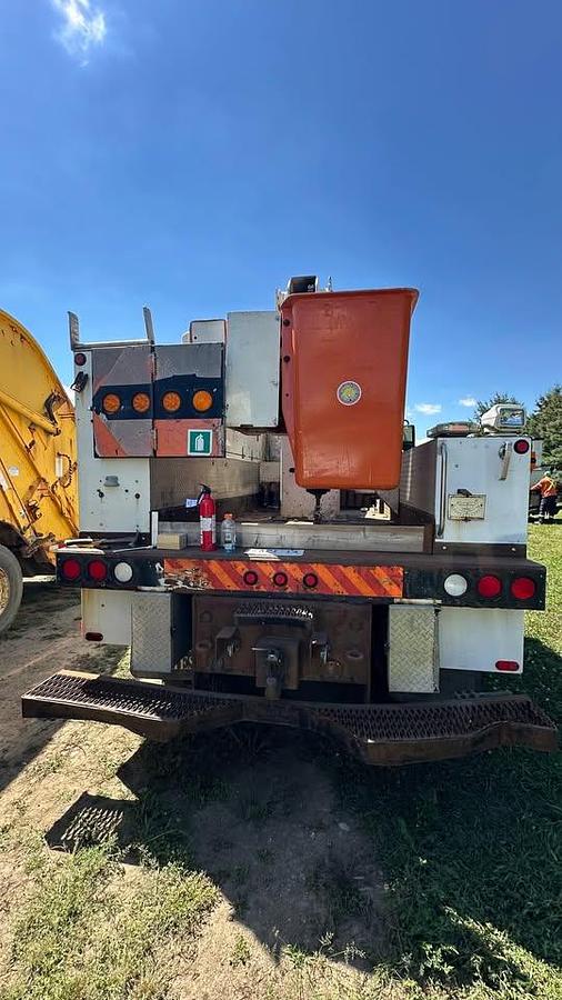 Used 2010 International Bucket Truck 42ft posi-plus