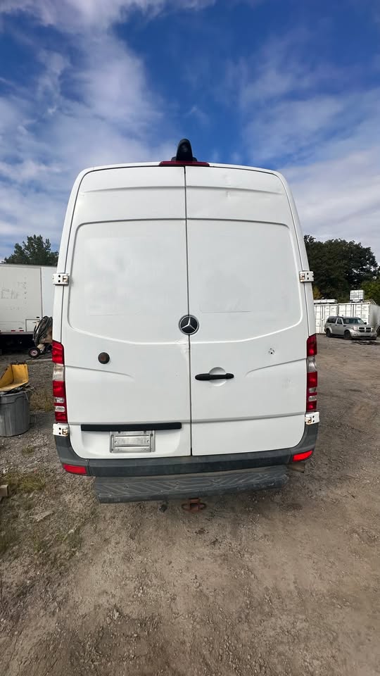 Used 2014 Marcedes Sprinter high cube