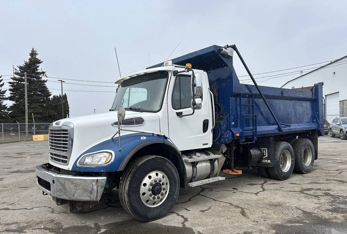 Used 2010 Freightliner M2 112 6x4 spreader truck