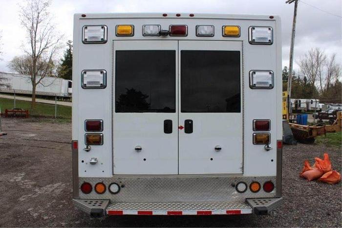 Used 2016 Chevrolet Express Commercial Cutaway 3500 Diesel Ambulance