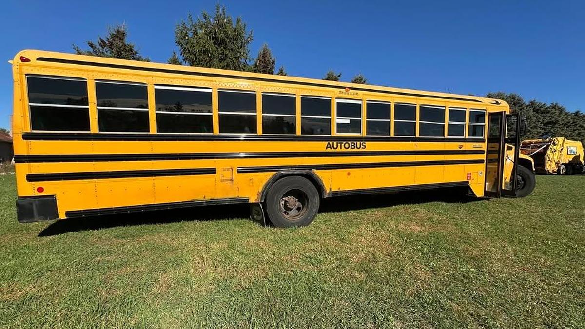 Used 2011 BlueBird 4x2 72-Seat school bus