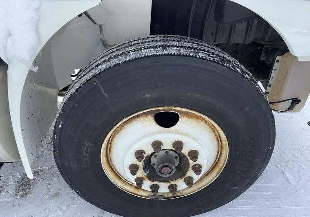 Used 2009 International DuraStar 4400 S/A Service Truck