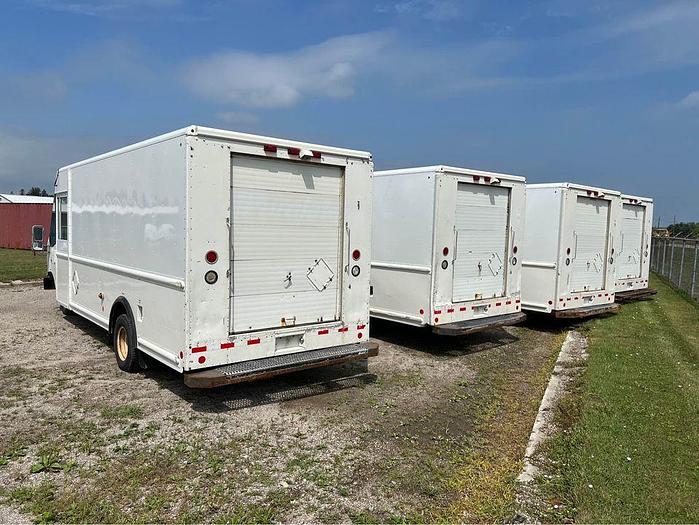 Used 2008 FORD E450 16 FOOT STEP VAN $17 K 5.4 LITRE V8 GAS POWER