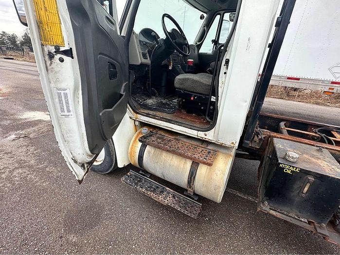 Used 2009 International 4300 ROLL OFF