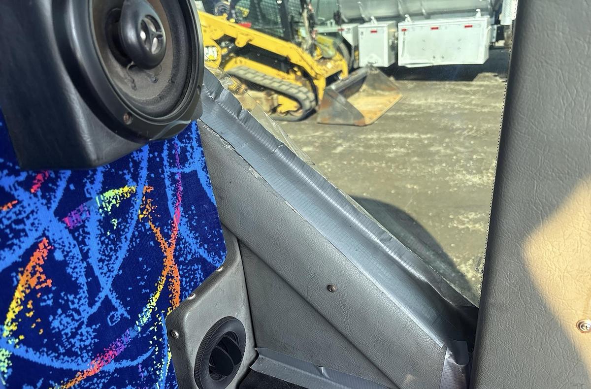 Used 2000 Prevost H35 6x2 55-Seat Coach