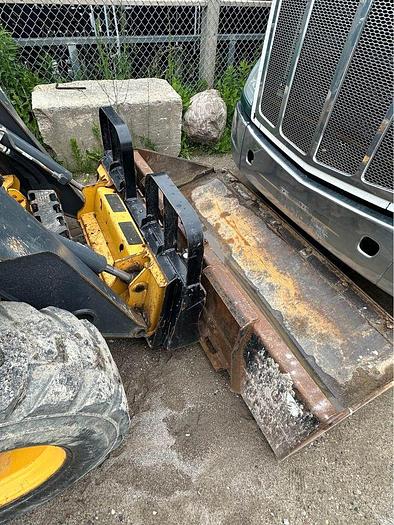 Used 2015 John Deere 326E Skid Steer high flow, 2 speed transmission