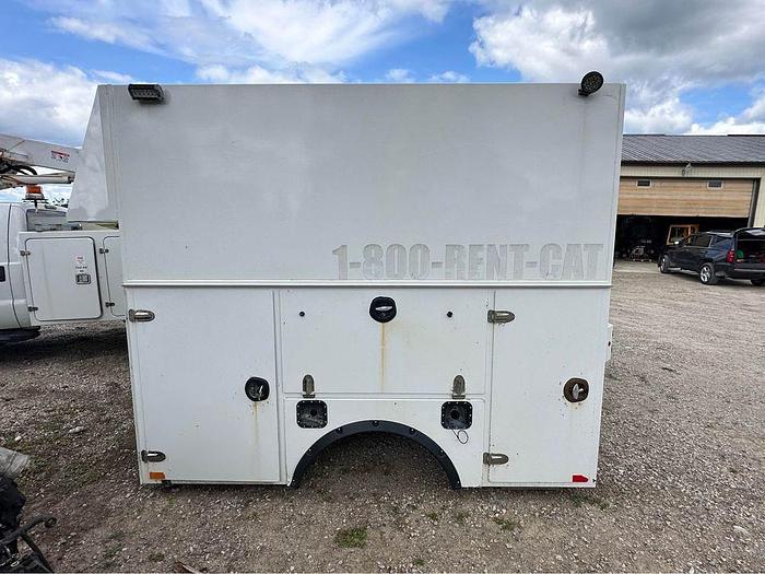 Used 2016 SERVICE BODY Walk in 111' long 96' wide