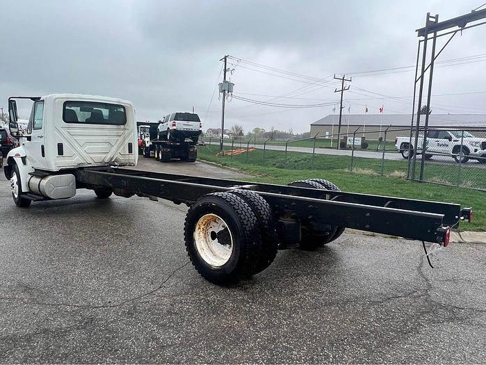 Used 2012 International 4700 Series auto, air brakes, low kms $11,495