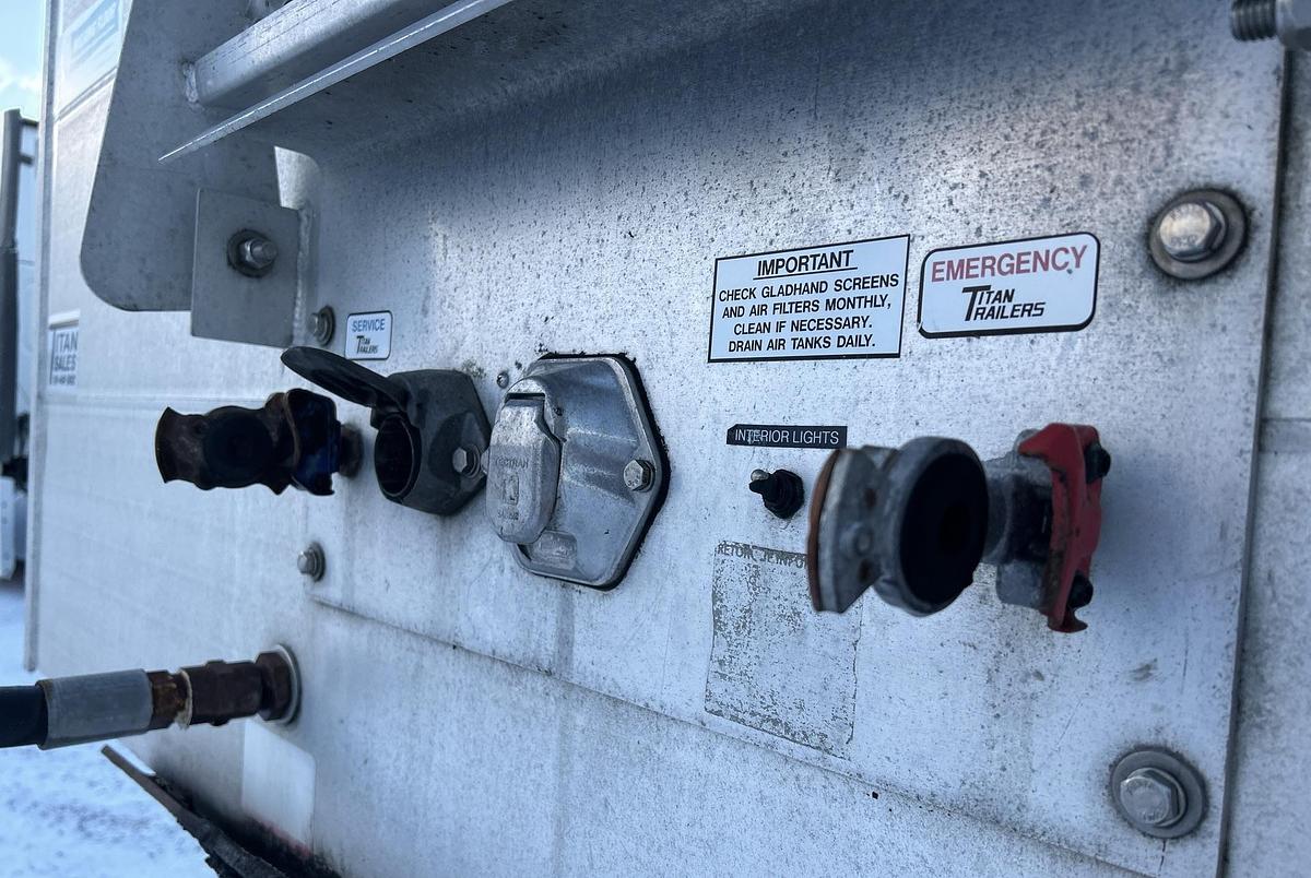 Used 2016 Titan 53 ft x 102 in Quad/A Moving Floor Open-Top Chip Trailer