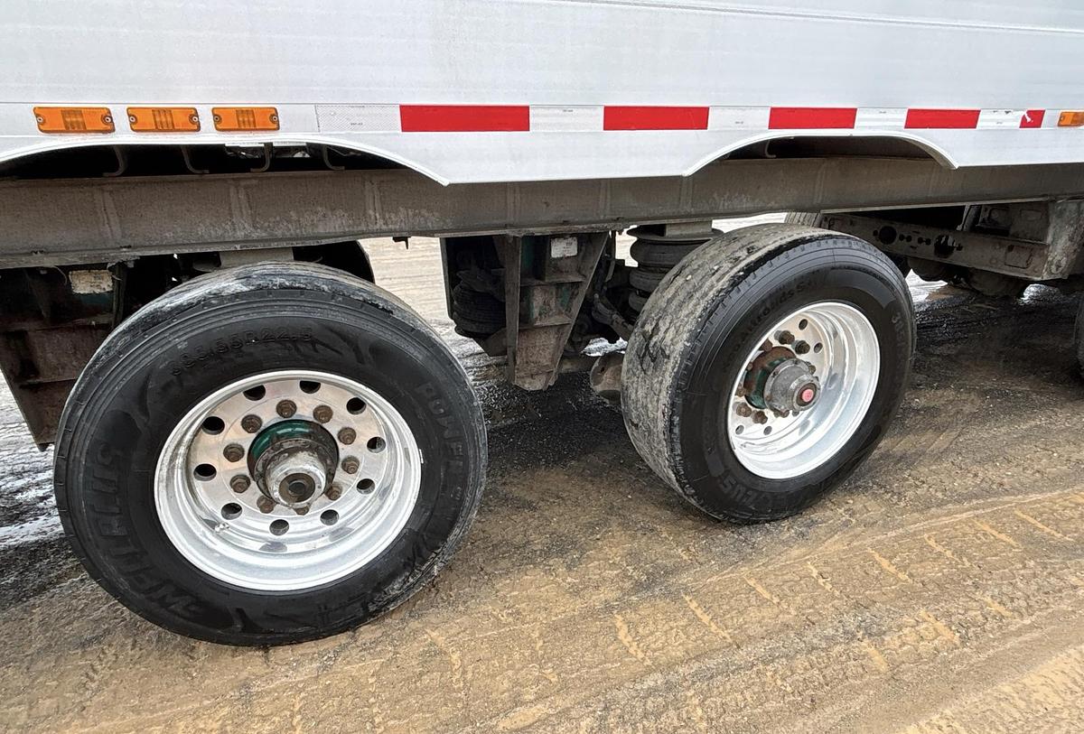 Used 2011 Titan 53 ft 5/Axle Moving Floor Trailer