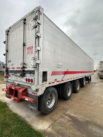 Used 2010 Titan 53 foot quad axle closed to Aluminum Live bottom