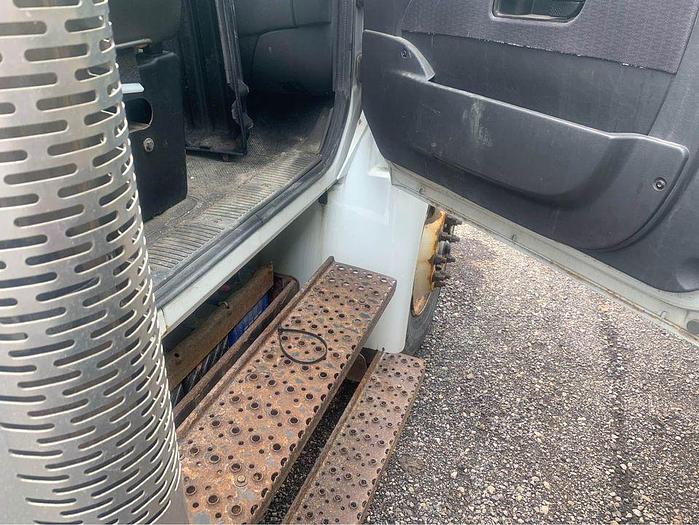 Used 2013 International 4300 SERIES air br cab and chassis