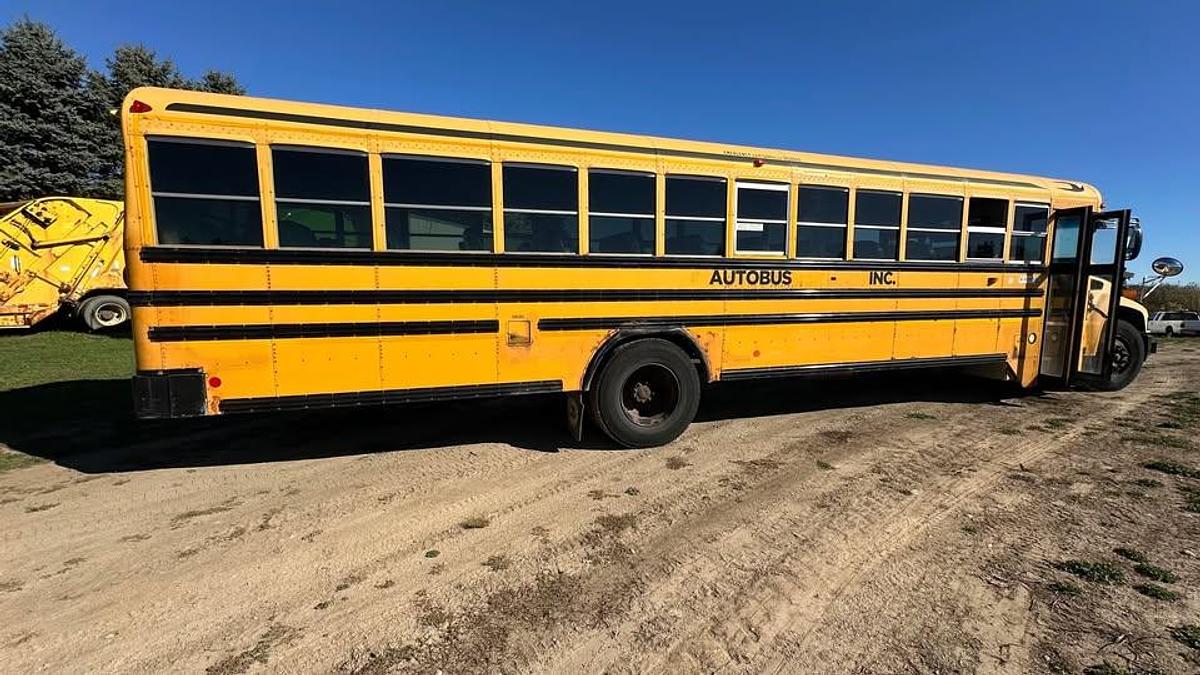 Used 2011 BlueBird 4x2 72-Seats school bus