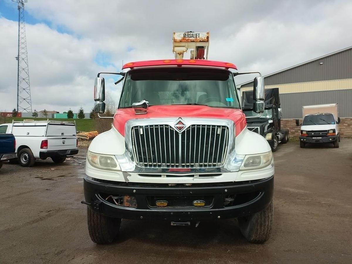 Used 2011 International DuraStar S/A Bucket Truck
