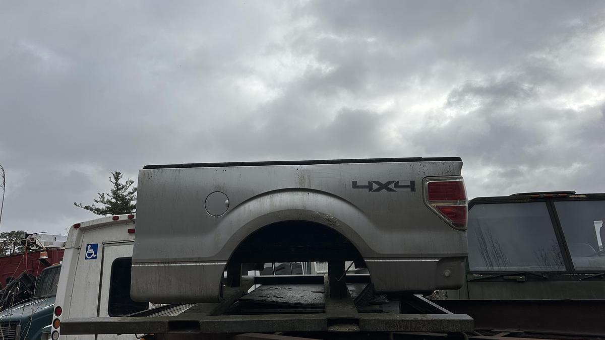 Used 2012 FORD PICK UP SHORT BOX