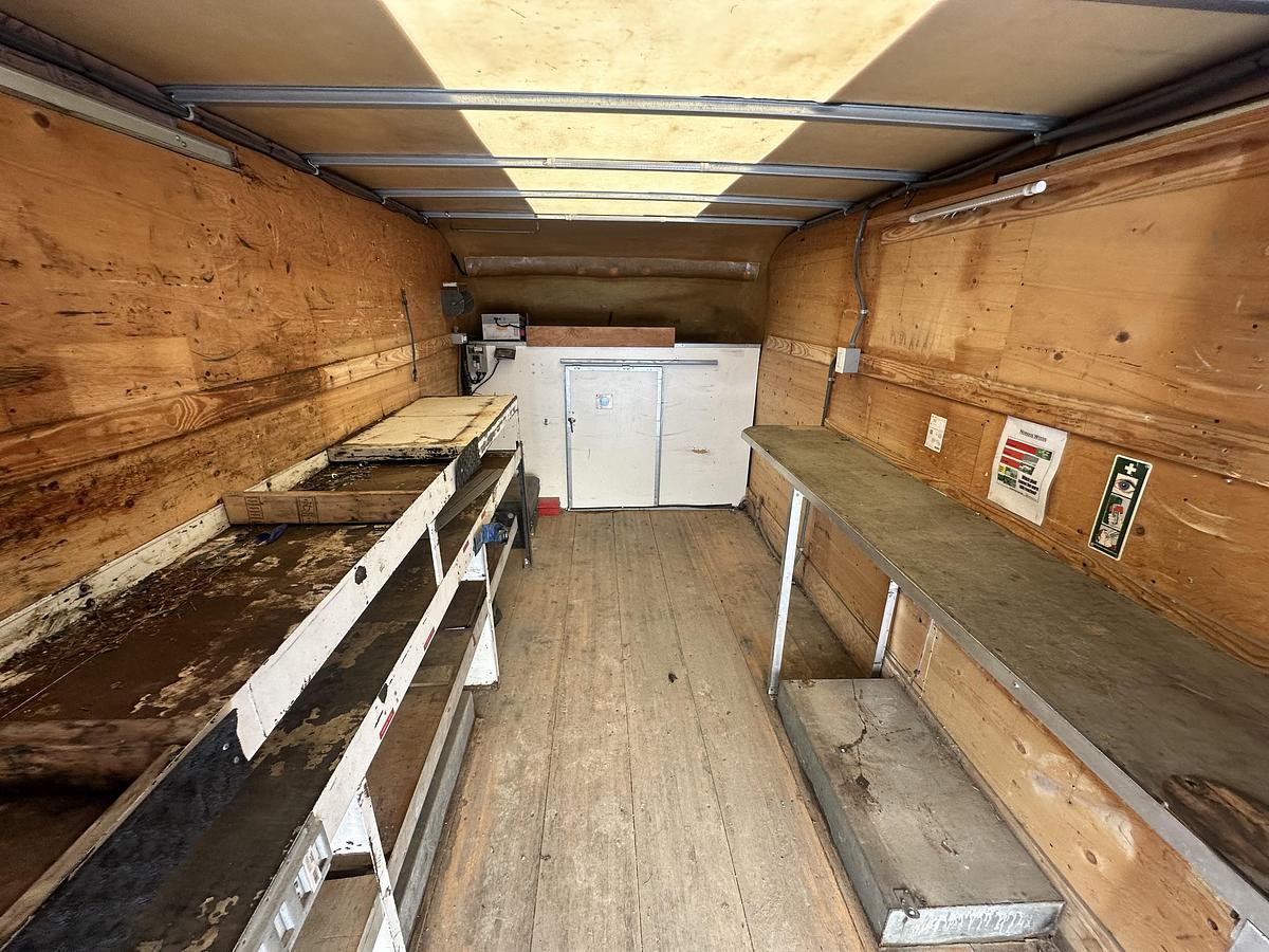 Used 2013 Ford e450 cube van