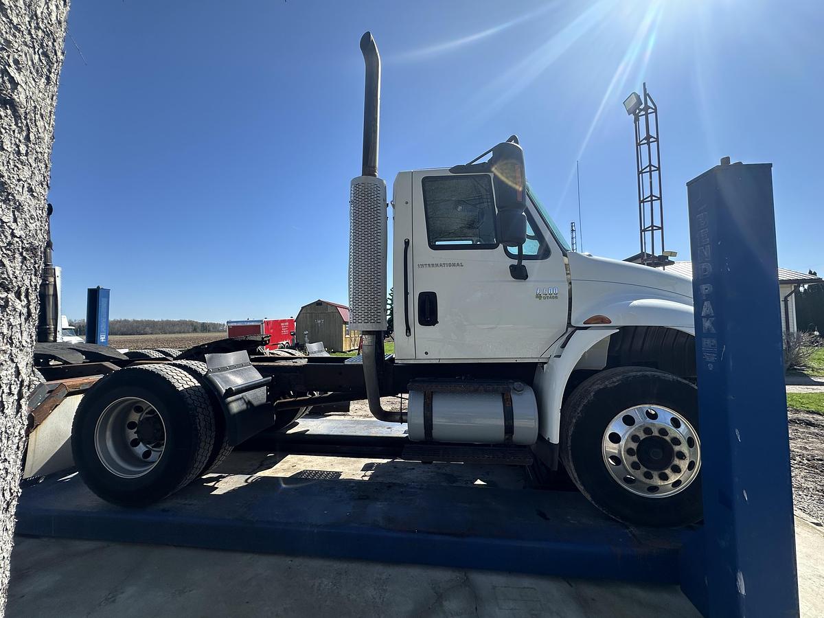 Used 2006 International 4400 series Single Axle Day cab Highway Tractor