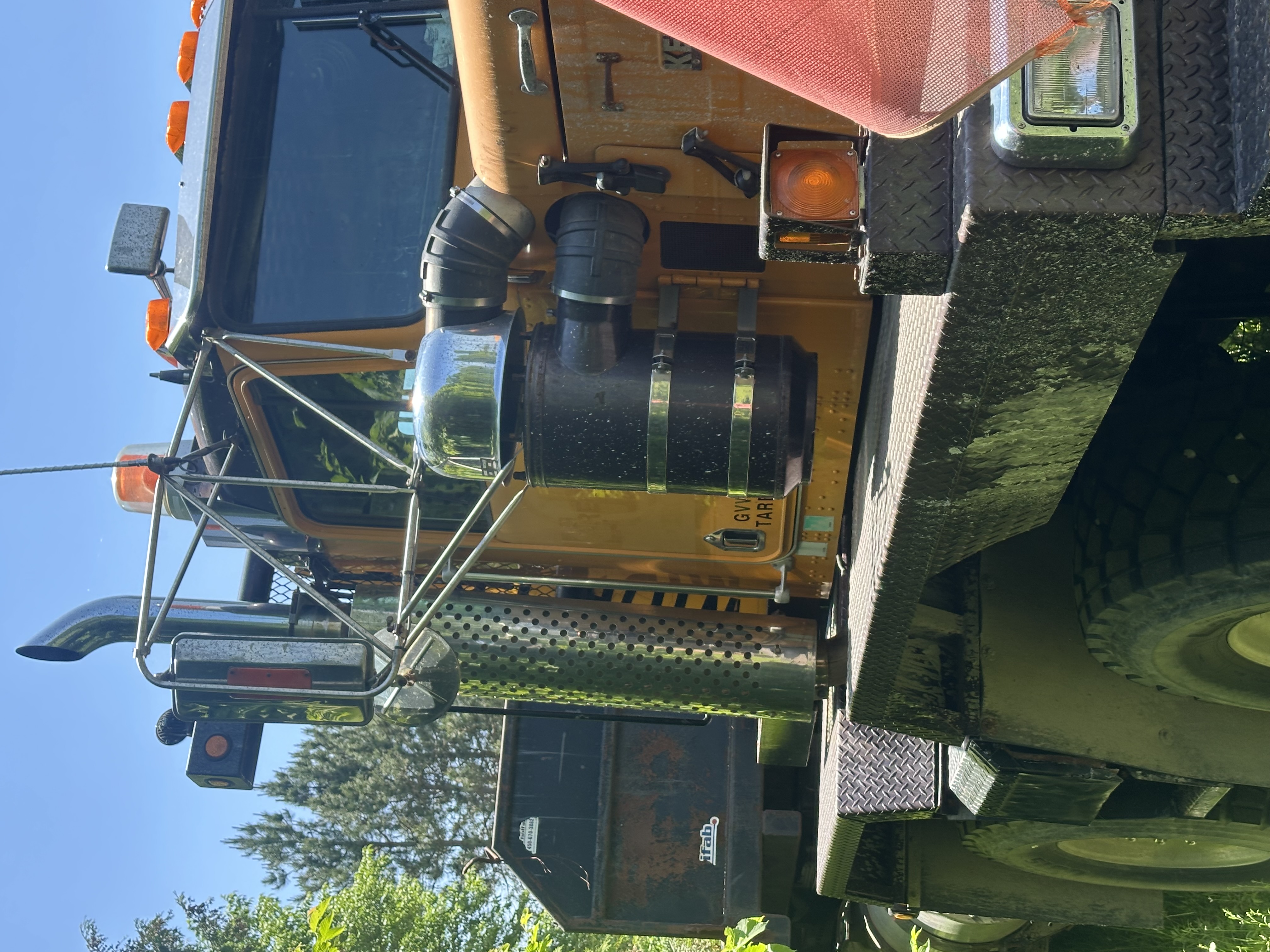 Used 1998 Kenworth C550B 8x4 Twin-Steer 2015 remote roll off bed / winch