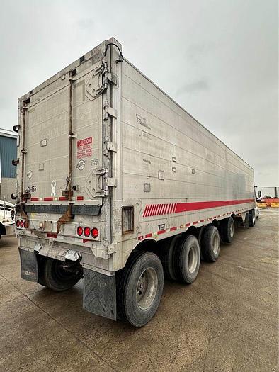 Used 2008 TITAN 53 ft Quad/Axle Closed Top aluminum live bottom