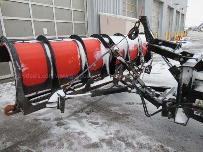 Used 2009 International 7400 Plow Truck w\Viking 4 way plow.