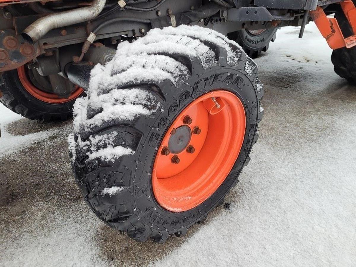 Used 2021 Kubota LX2610 Compact Tractor