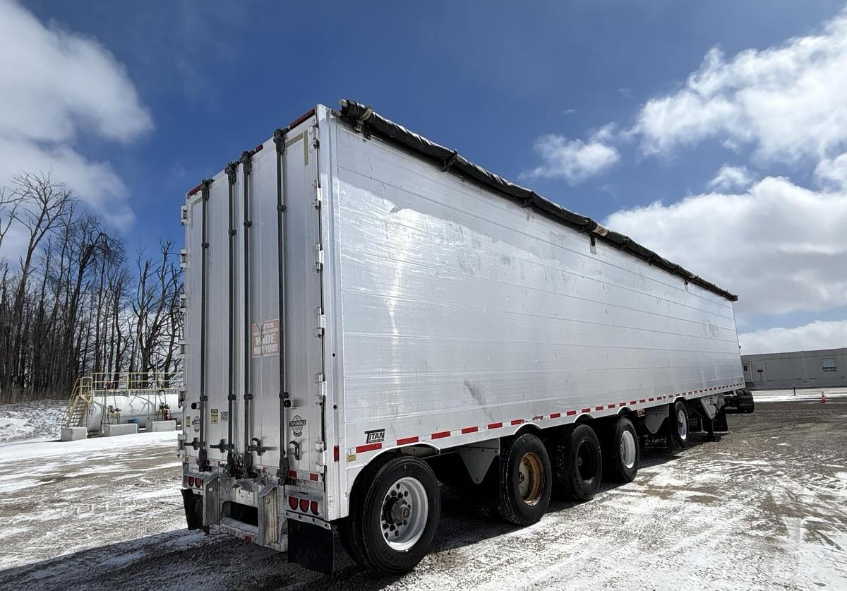 Used 2011 Titan 53 ft 5/Axle Moving Floor Trailer