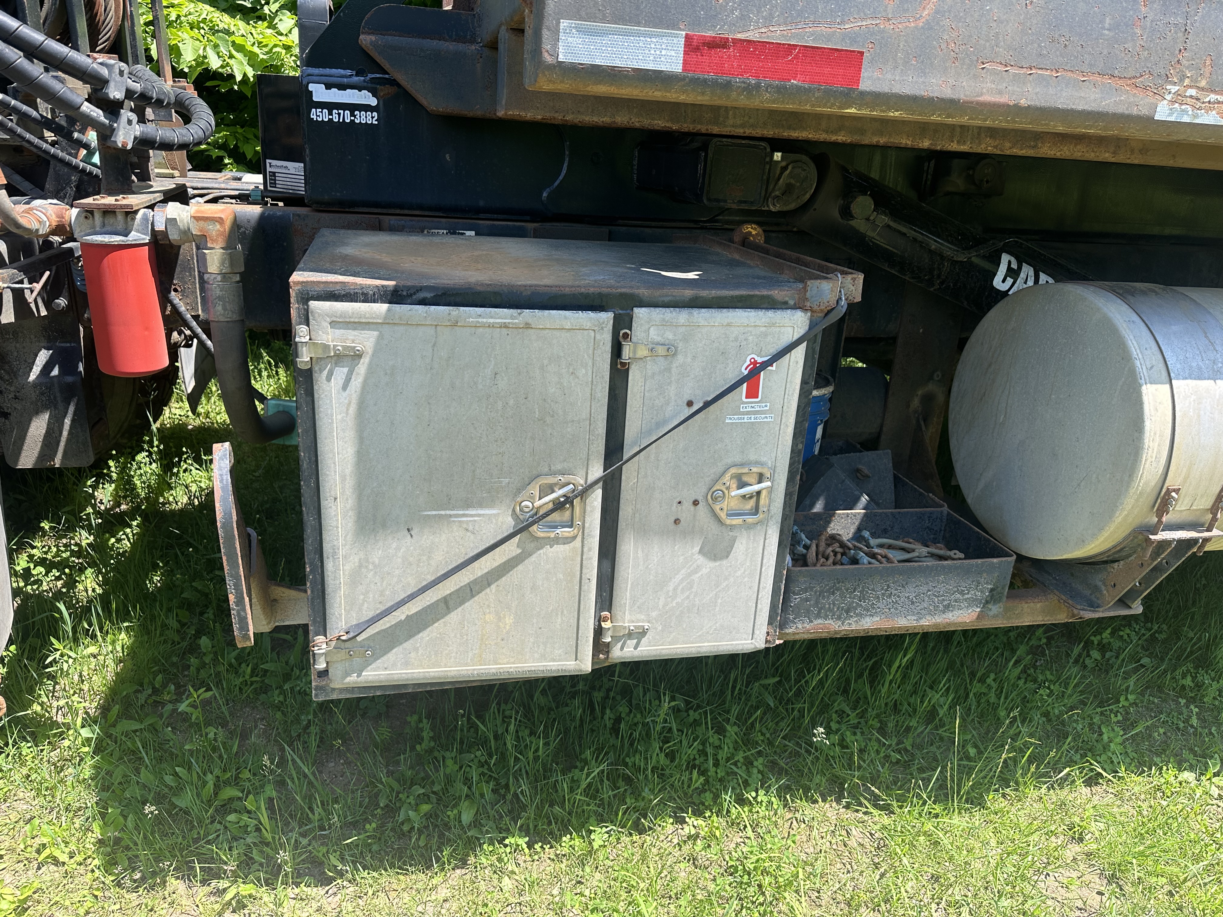 Used 1998 Kenworth C550B 8x4 Twin-Steer 2015 remote roll off bed / winch