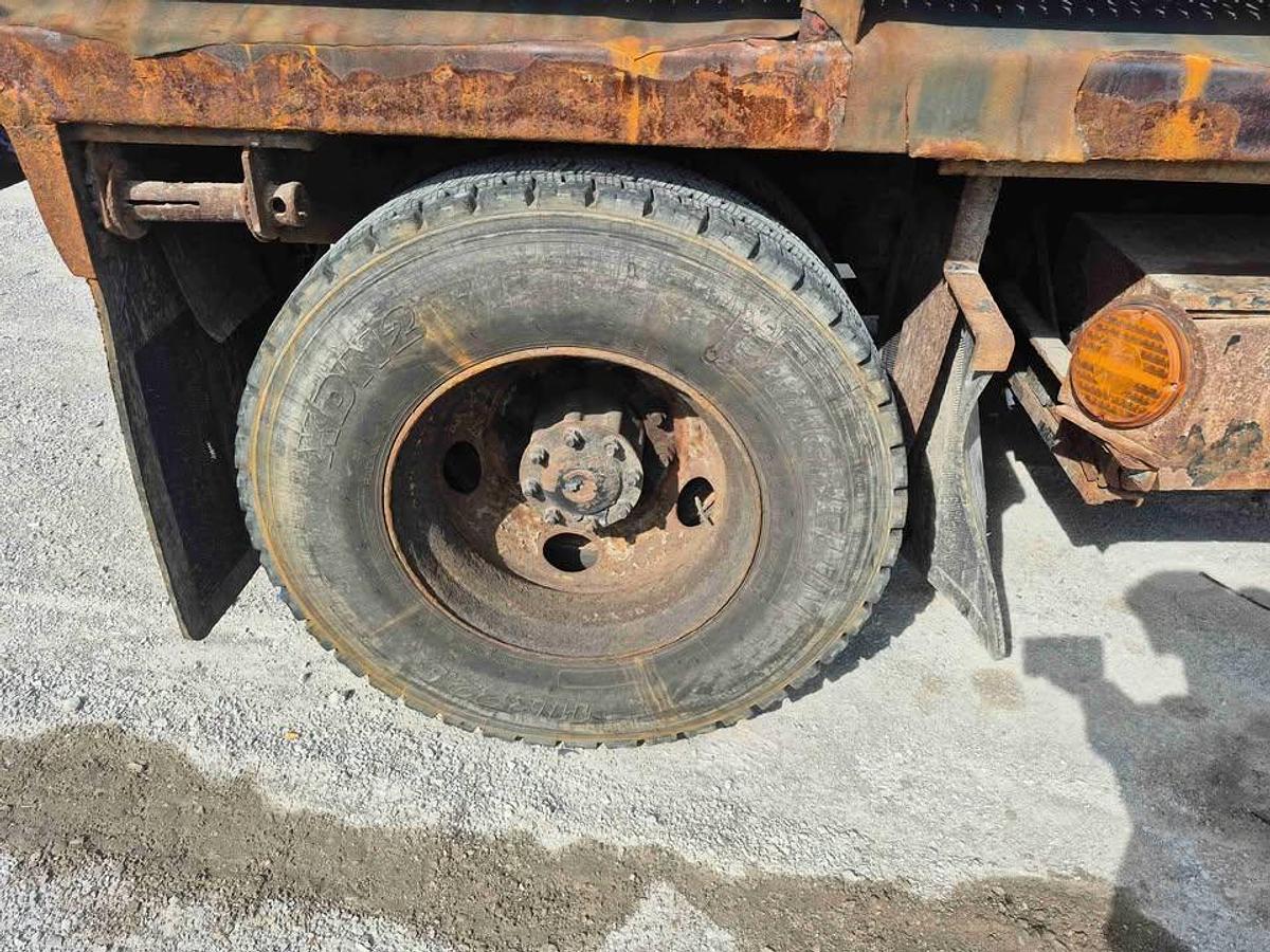 Used 2012 FREIGHTLINER M2 106 heavy duty