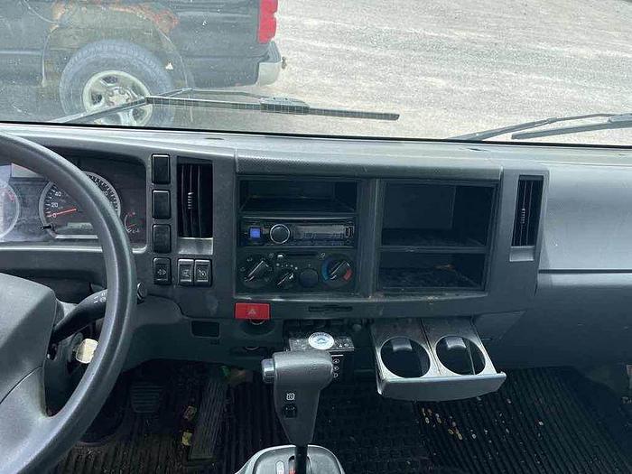 Used 2016 Isuzu NPR 18' Reefer atc/ reefer/ heater unit