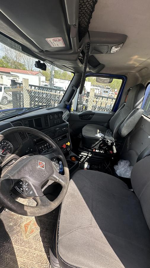 Used 2019 international LT625
