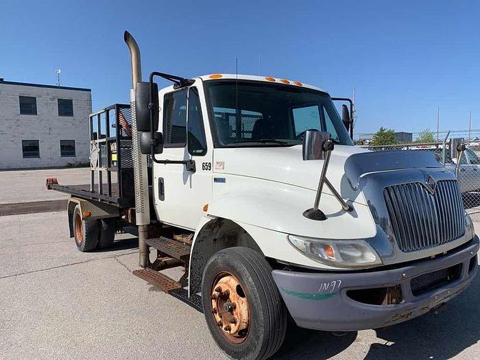 Used 2012 INTERNATIONAL 4300 LP KANGO HOOK LIFT g licence
