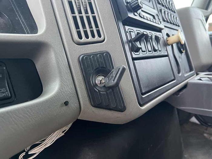 Used 2014 INTERNATIONAL 4300 LP PARTY BUS hydraulic brakes auto,