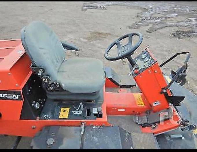 Used 2010 JACOBSEN Turfcat 628D MOWER