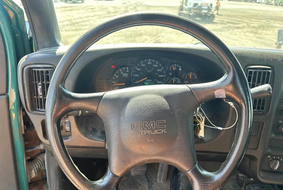 Used 2009 GMC C75 4x2 truck s/a dump truck