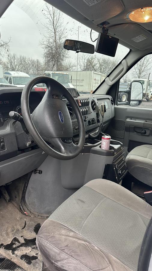 Used 2011 Ford Econoline CUTAWAY, 6.8L V10 SOHC 20V